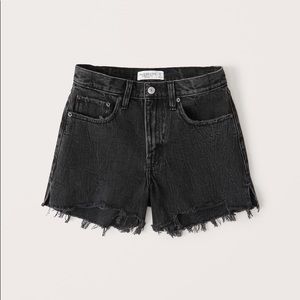 Abercrombie Mid Rise Boyfriend Shorts